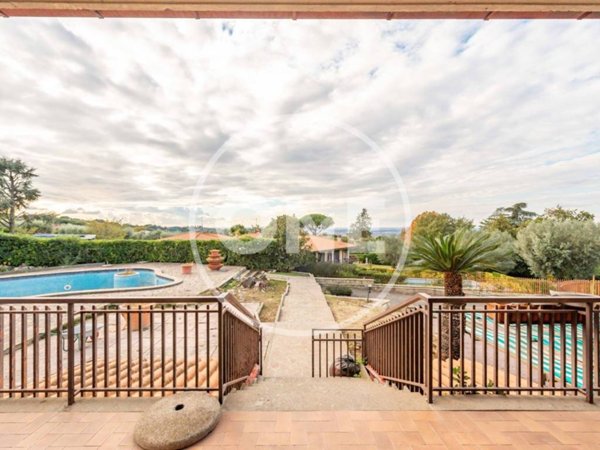 casa indipendente in vendita a Frascati