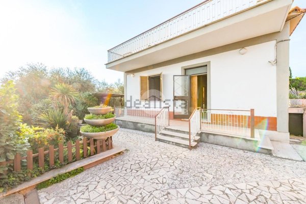 casa indipendente in vendita a Frascati