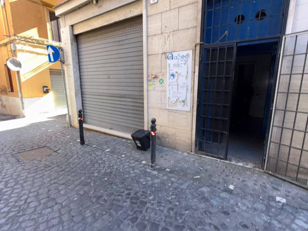 negozio in vendita a Frascati