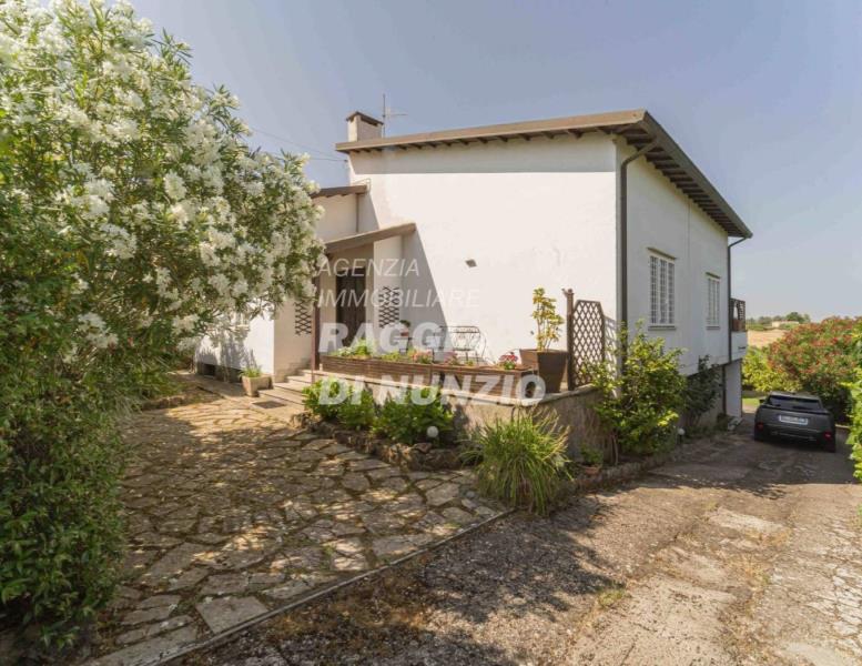 casa indipendente in vendita a Frascati