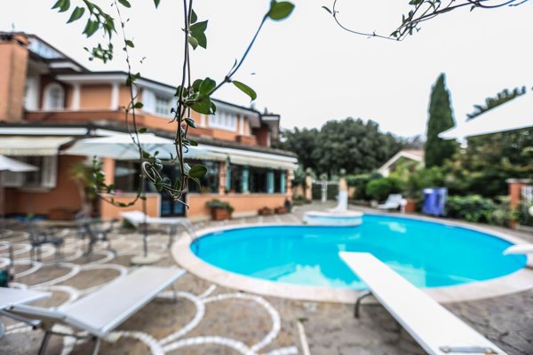 casa indipendente in vendita a Frascati