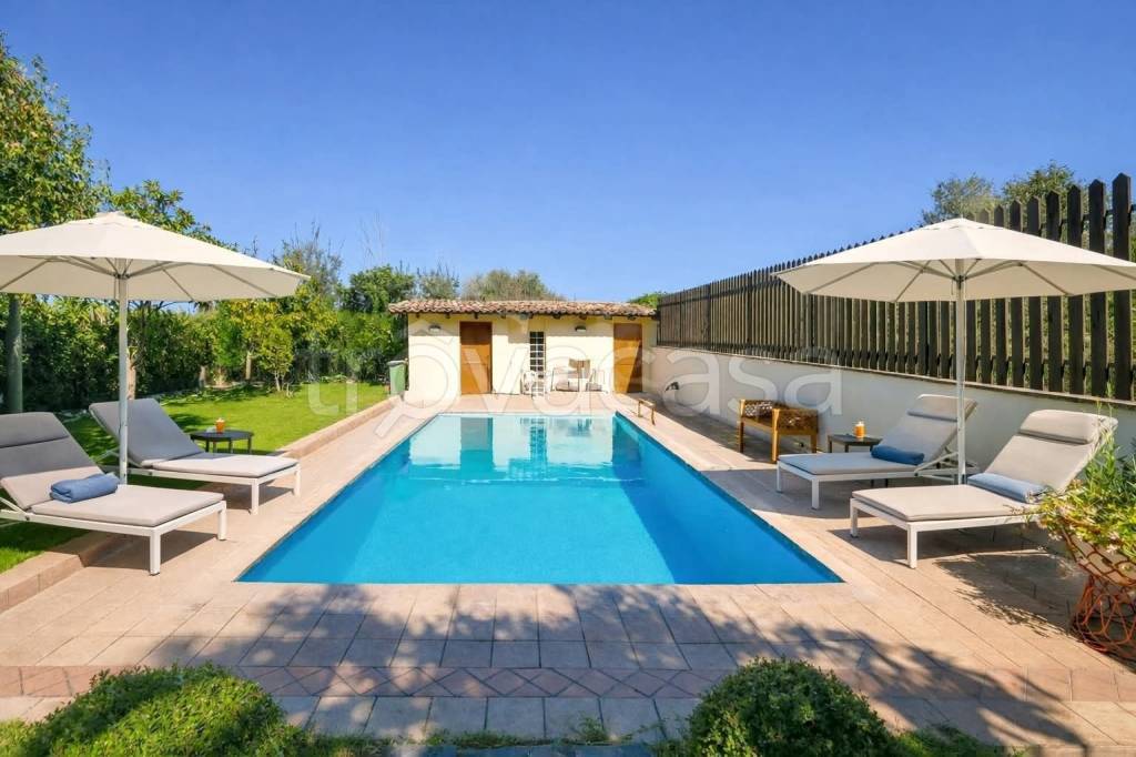 casa indipendente in vendita a Frascati in zona Prataporci