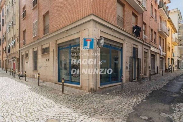negozio in vendita a Frascati