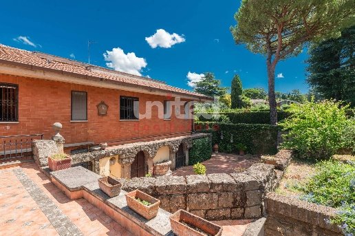 casa indipendente in vendita a Frascati
