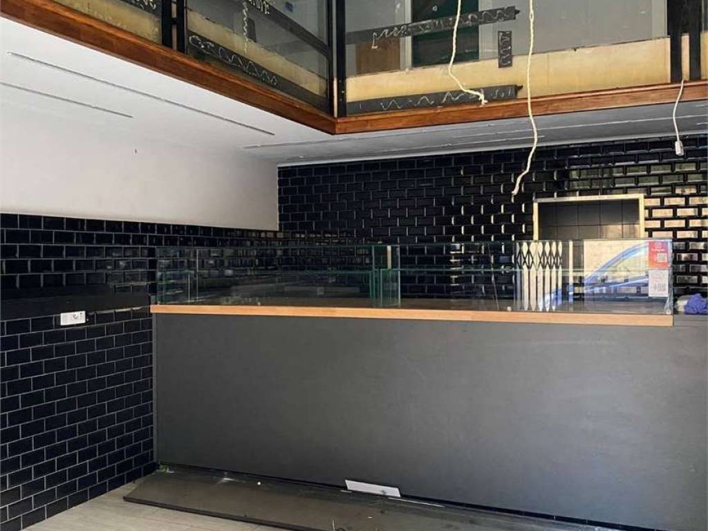 negozio in vendita a Frascati