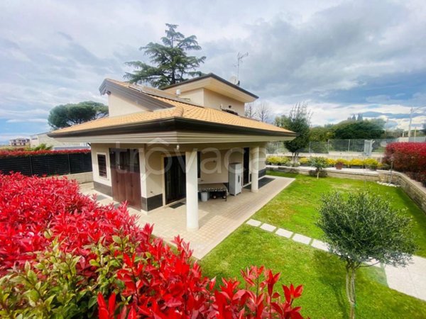 casa indipendente in vendita a Frascati
