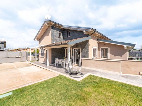 casa indipendente in vendita a Frascati