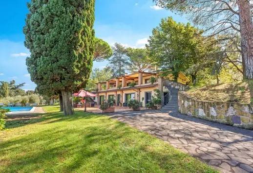 casa indipendente in vendita a Frascati