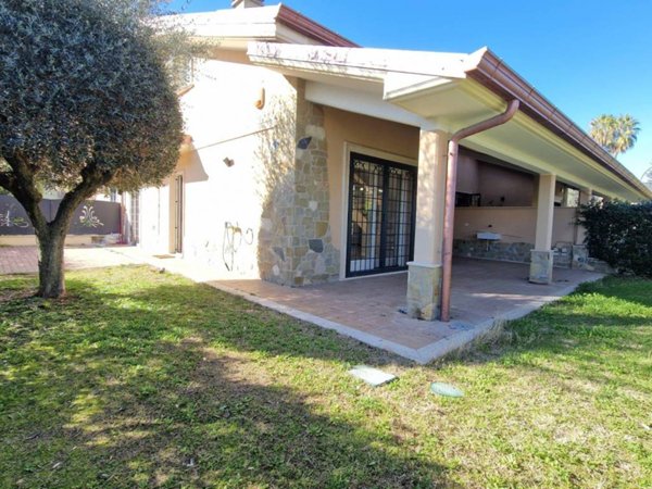 casa indipendente in vendita a Frascati