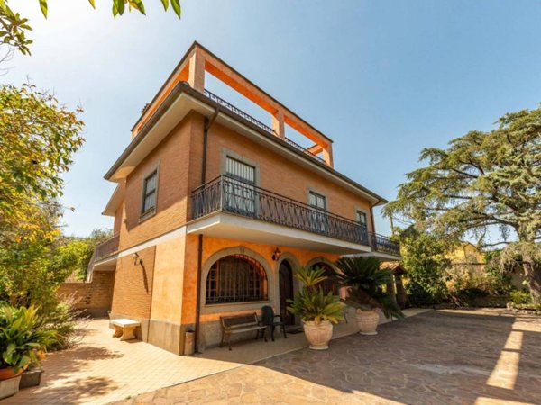 casa indipendente in vendita a Frascati