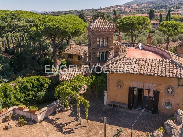 casa indipendente in vendita a Frascati