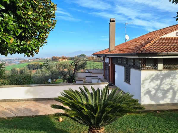 casa indipendente in vendita a Frascati