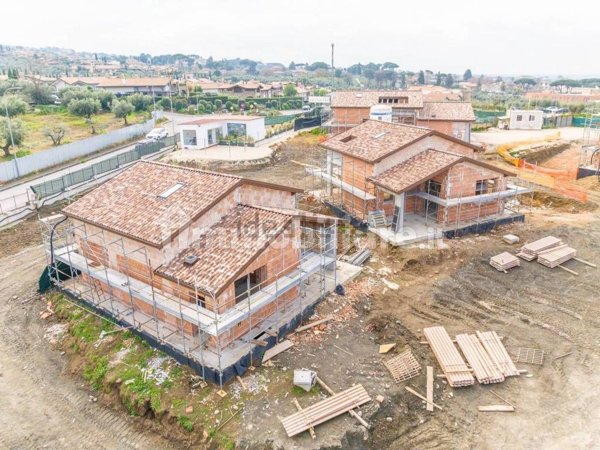 casa indipendente in vendita a Frascati