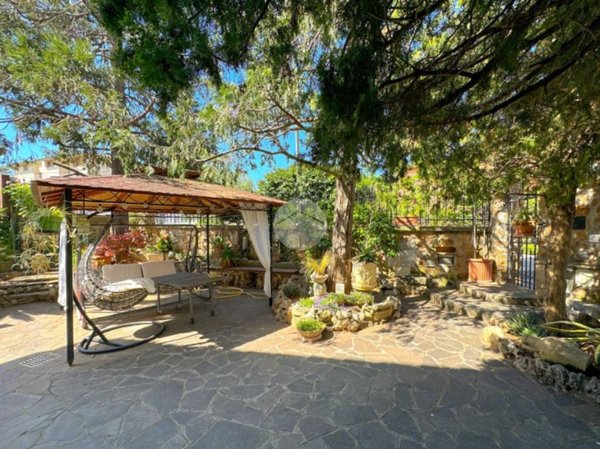 casa indipendente in vendita a Frascati