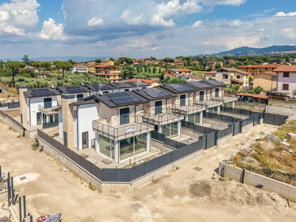 casa indipendente in vendita a Frascati