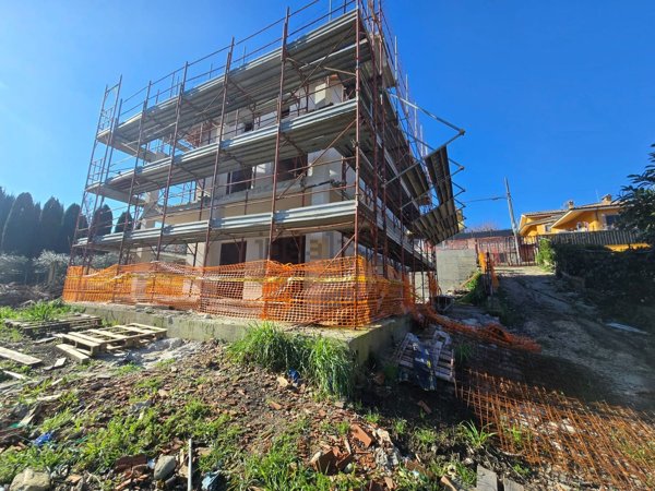 casa indipendente in vendita a Frascati in zona Cisternole