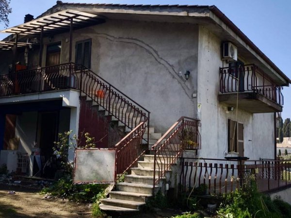casa indipendente in vendita a Frascati