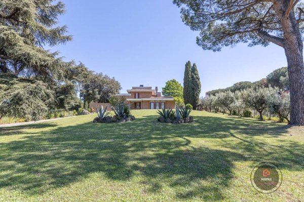 casa indipendente in vendita a Frascati