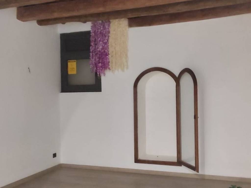negozio in vendita a Frascati