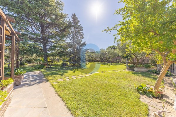 casa indipendente in vendita a Frascati