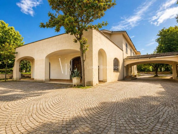 casa indipendente in vendita a Frascati
