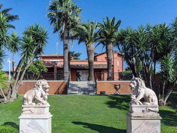 casa indipendente in vendita a Frascati