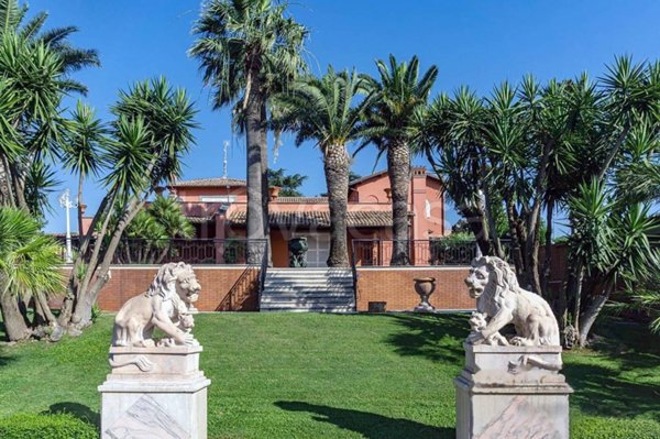 casa indipendente in vendita a Frascati