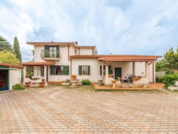 casa indipendente in vendita a Frascati