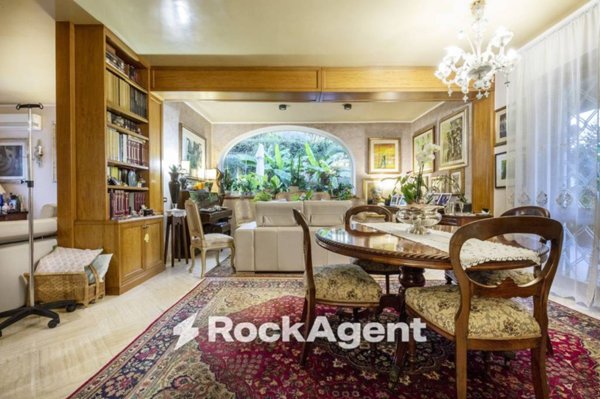casa indipendente in vendita a Frascati