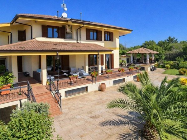 casa indipendente in vendita a Frascati