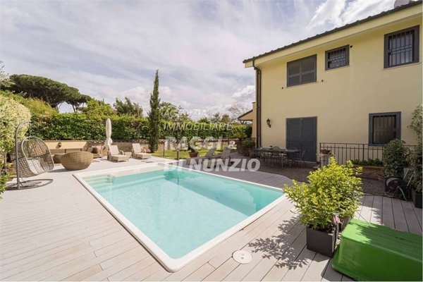 casa indipendente in vendita a Frascati