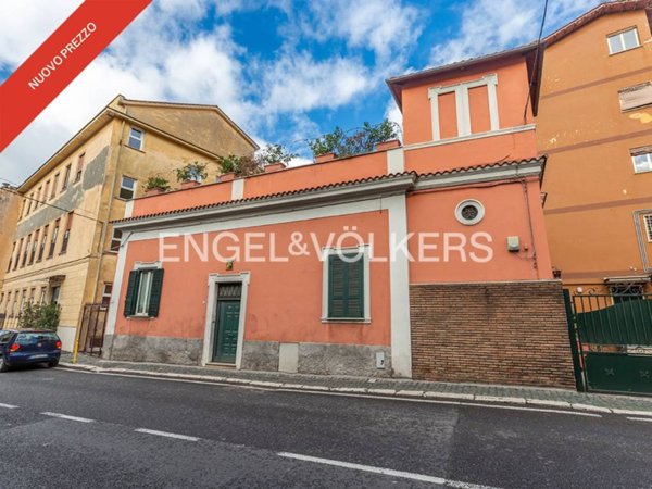 casa indipendente in vendita a Frascati