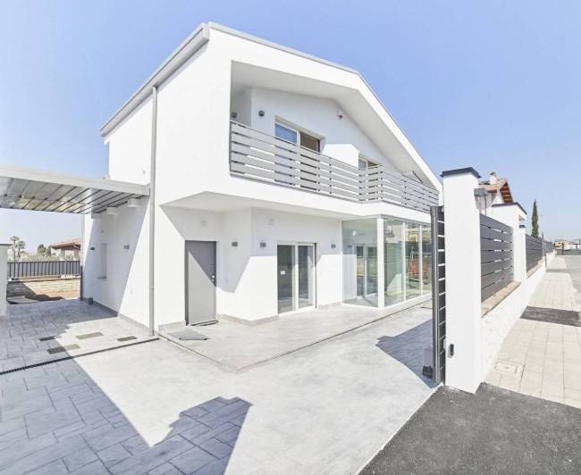 casa indipendente in vendita a Frascati
