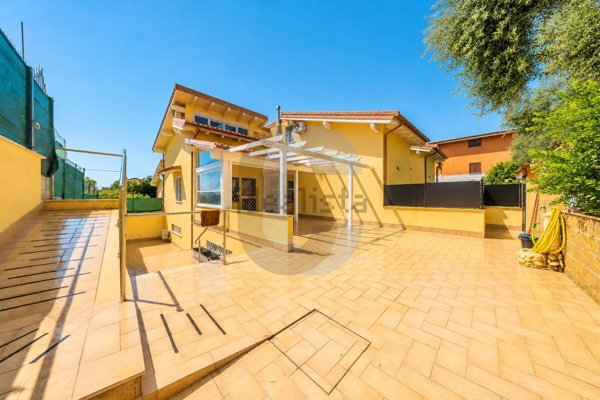 casa indipendente in vendita a Frascati