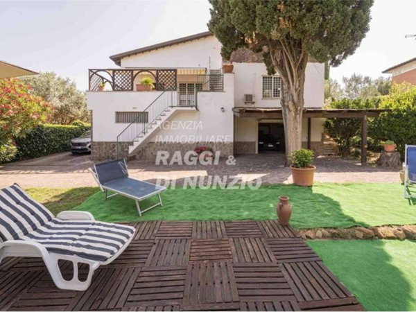 casa indipendente in vendita a Frascati