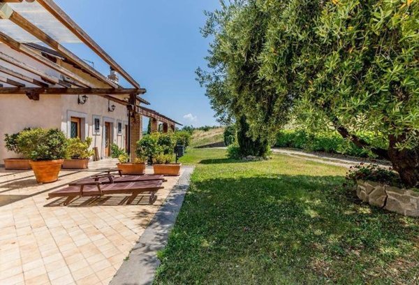casa indipendente in vendita a Frascati