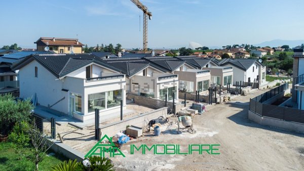 casa indipendente in vendita a Frascati