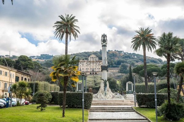 casa indipendente in vendita a Frascati