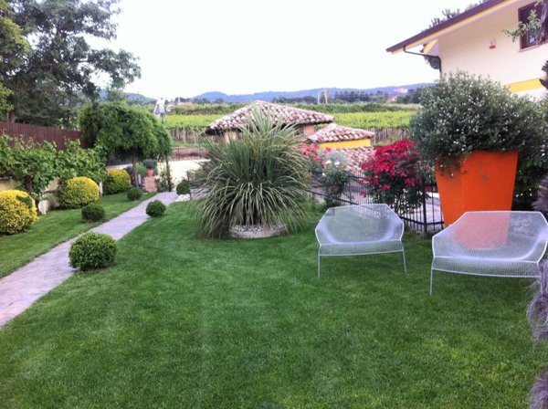 casa indipendente in vendita a Frascati in zona Prataporci
