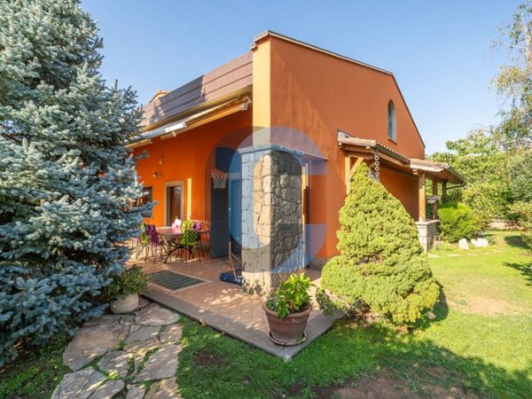 casa indipendente in vendita a Frascati