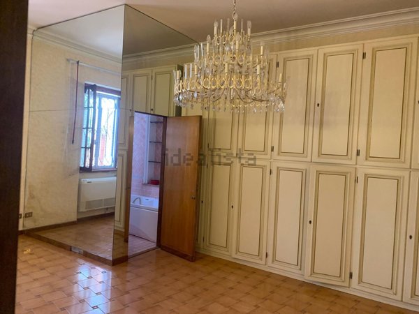 pentavano in vendita a Frascati
