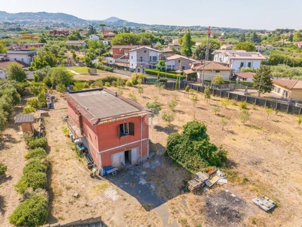 casa indipendente in vendita a Frascati in zona Cisternole