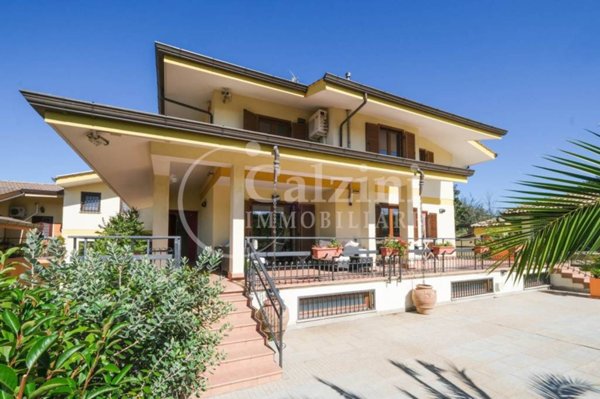 casa indipendente in vendita a Frascati in zona Prataporci