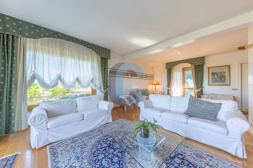 casa indipendente in vendita a Frascati