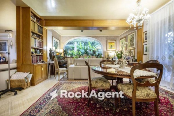 casa indipendente in vendita a Frascati
