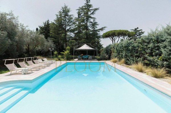 casa indipendente in vendita a Frascati in zona Cisternole