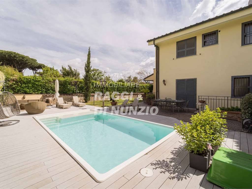 casa indipendente in vendita a Frascati
