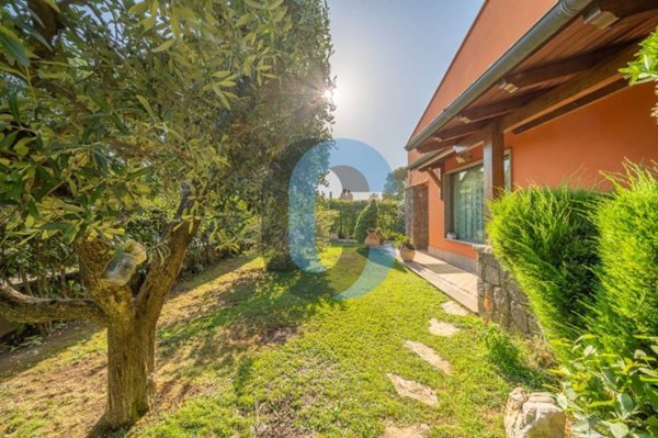 casa indipendente in vendita a Frascati