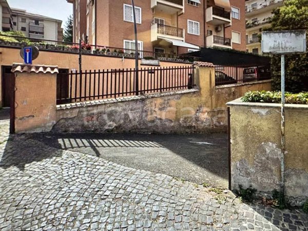 box auto in vendita a Frascati
