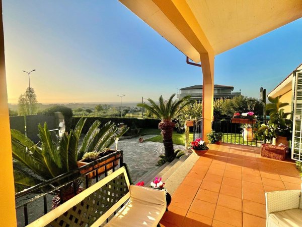 casa indipendente in vendita a Frascati in zona Cisternole